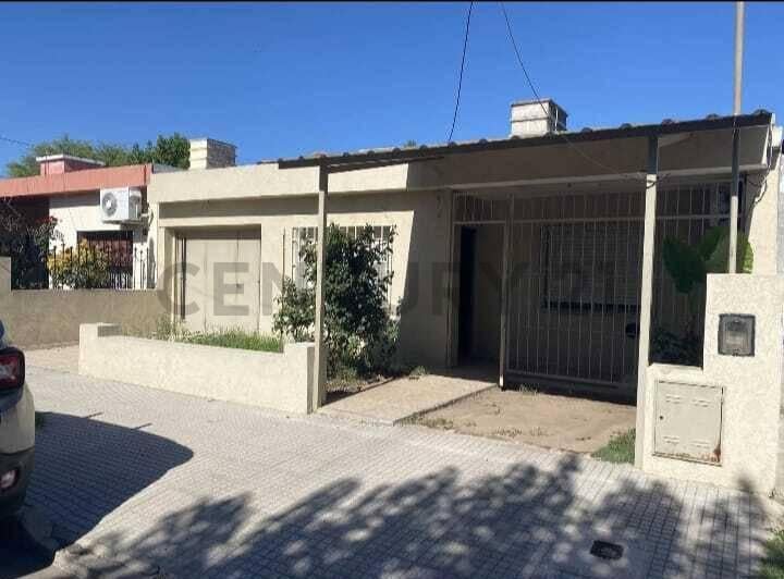 Casa · 150m² · 3 Ambientes · 1 Cochera