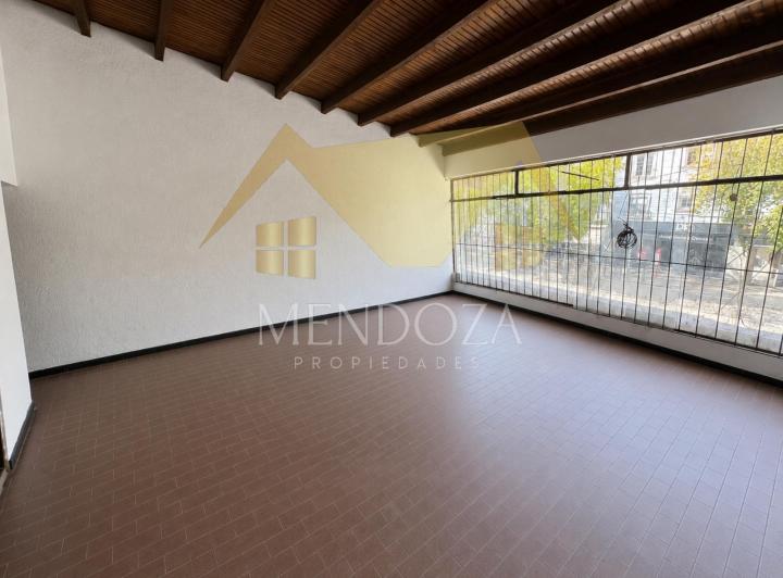 Local comercial · 68m² · 2 Ambientes