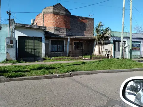 Casa en Venta en Claypole, Partido de Almirante Brown