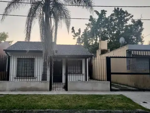 Casa en Venta en Burzaco, Partido de Almirante Brown