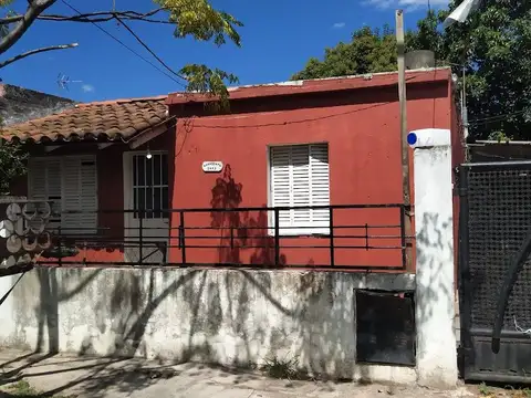 Casa en Venta en Rafael Calzada, Partido de Almirante Brown