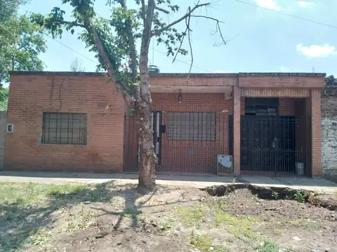 Casa en Venta en Parque San Martin, Partido de Merlo