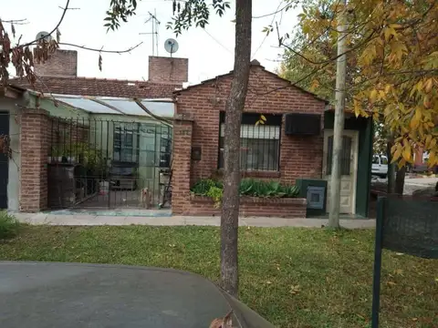 Casa en Venta en Lisandro Olmos Etcheverry, Partido de La Plata