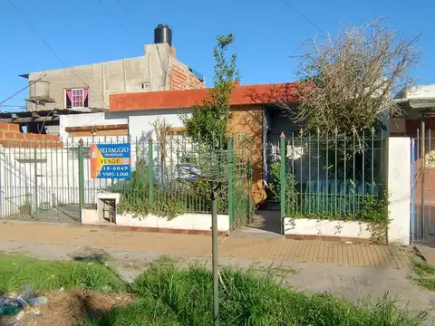 Casa en Venta en Rafael Calzada, Partido de Almirante Brown