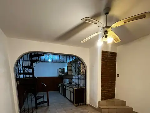 Casa en Venta en Billinghurst, General San Martin