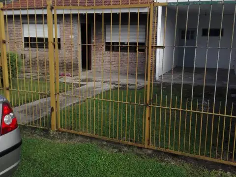 Casa en Venta en Los Hornos, La Plata