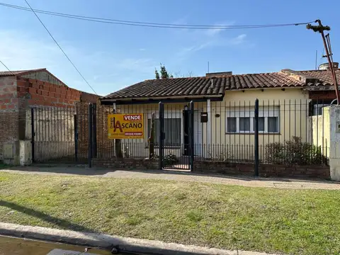 Casa en Venta en Glew, Partido de Almirante Brown