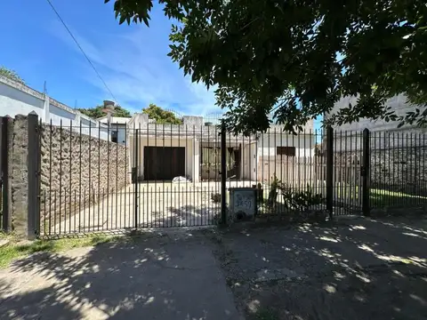 Casa en Venta en Glew, Partido de Almirante Brown