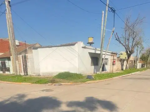 Casa en Venta en Mariano Acosta, Partido de Merlo