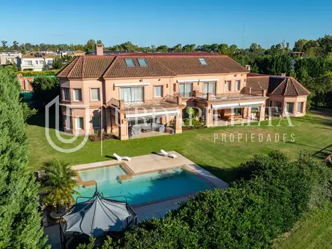 Casa en Venta en La Lomada De Pilar, Countries y Barrios Cerrados en Pilar