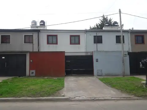 Casa en Venta en Los Hornos, La Plata