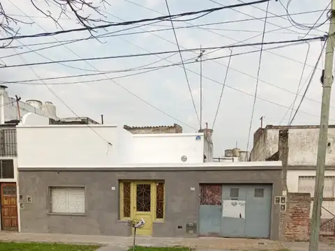 Casa en Venta en Billinghurst, General San Martin