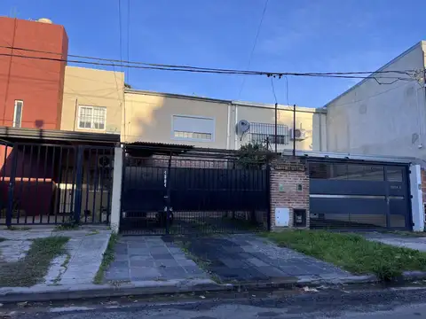 Casa en Venta en Villa Elvira, Partido de La Plata