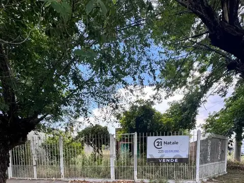 Casa en Venta en Los Hornos, La Plata