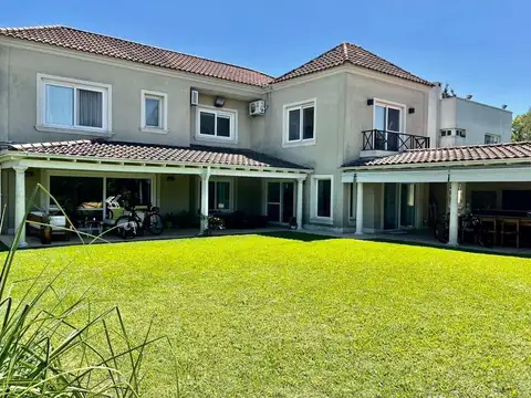 Casa en Venta en Galapagos, Countries y Barrios Cerrados en Pilar