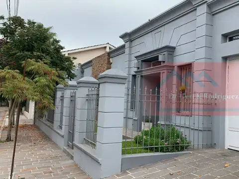 Casa en Venta en Ciudad Jardin del Palomar, Partido de Tres de Febrero