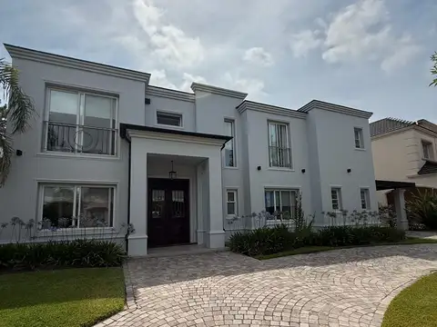 Casa en Venta en Septiembre, Countries y Barrios Cerrados en Escobar