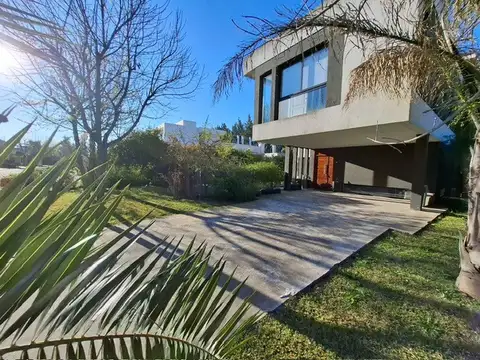 Casa en Venta en Las Acacias Hudson, Countries y Barrios Cerrados en Guillermo Hudson