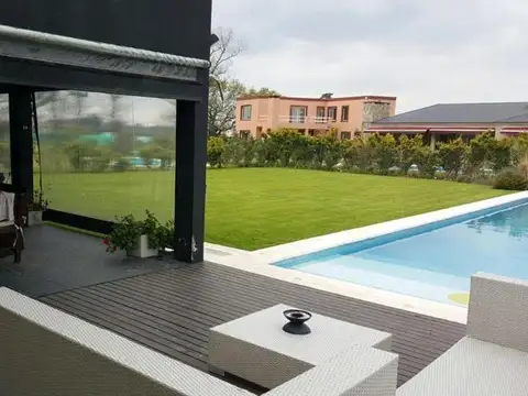 Casa en Venta en Haras Santa Maria, Countries y Barrios Cerrados en Escobar