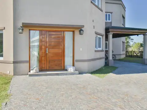 Casa en Venta en Countries y Barrios Cerrados en Guillermo Hudson, Partido de Berazategui