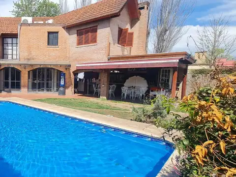 Casa en Venta en Barrio Parque Leloir, Partido de Ituzaingó