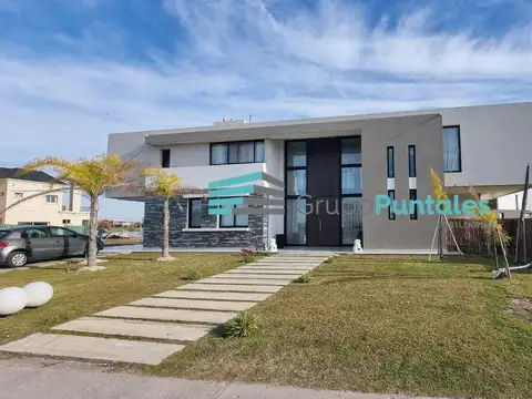 Casa en Venta en Countries y Barrios Cerrados en Esteban Echeverria, Partido de Esteban Echeverría