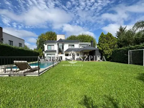 Casa en Venta en San Patricio, Countries y Barrios Cerrados en Francisco Alvarez