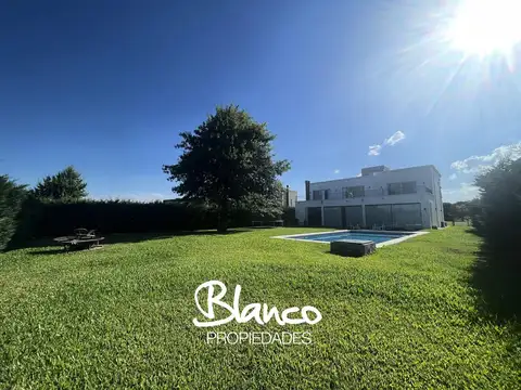 Casa en Venta en Haras Santa Maria, Countries y Barrios Cerrados en Escobar