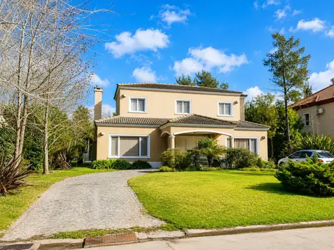Casa en Venta en Countries y Barrios Cerrados en Esteban Echeverria, Partido de Esteban Echeverría