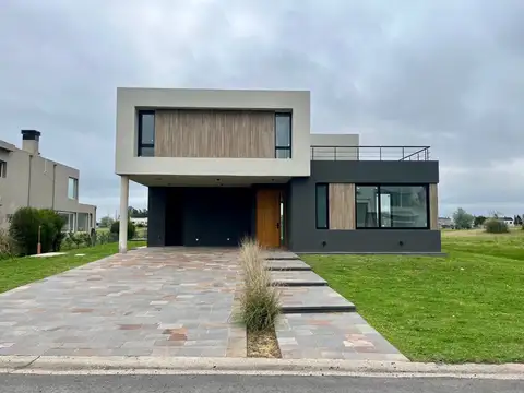 Casa en Venta en San Eliseo Golf & Country Club, Countries y Barrios Cerrados en San Vicente