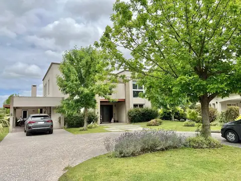 Casa en Venta en Haras Santa Maria, Countries y Barrios Cerrados en Escobar