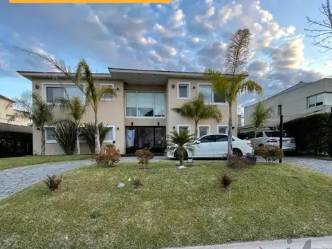 Casa en Venta en Septiembre, Countries y Barrios Cerrados en Escobar