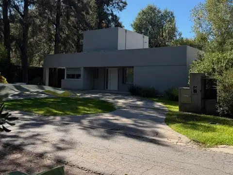 Casa en Venta en Highland Park Country Club, Del Viso