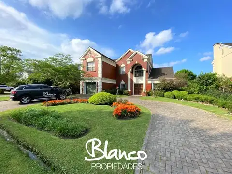 Casa en Venta en La Lomada De Pilar, Countries y Barrios Cerrados en Pilar