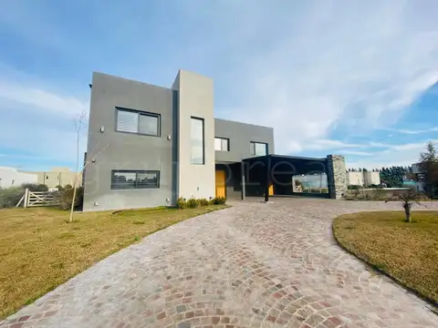 Casa en Venta en Fincas del Alba, Canning
