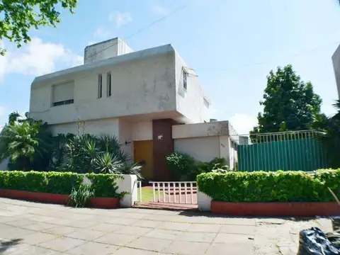 Casa en Venta en Villa Sarmiento, Partido de Morón