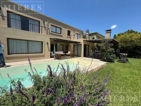 Casa en Venta en Los Tacos, Countries y Barrios Cerrados en Escobar