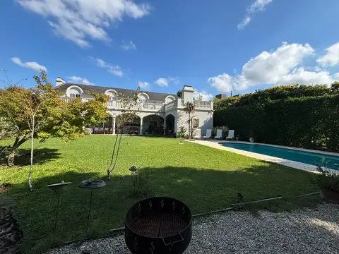 Casa en Venta en Saint Matthews, Countries y Barrios Cerrados en Pilar