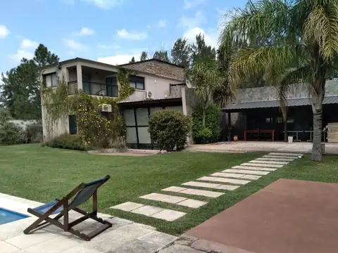 Casa en Venta en El Solar De La Capilla, Countries y Barrios Cerrados en Exaltacion de la Cruz
