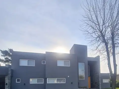 Casa en Venta en Los Puentes, Countries y Barrios Cerrados en Luján