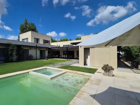 Casa en Venta en Haras Santa Maria, Countries y Barrios Cerrados en Escobar
