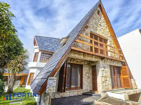 Casa en Venta en Ciudad Jardin del Palomar, Partido de Tres de Febrero