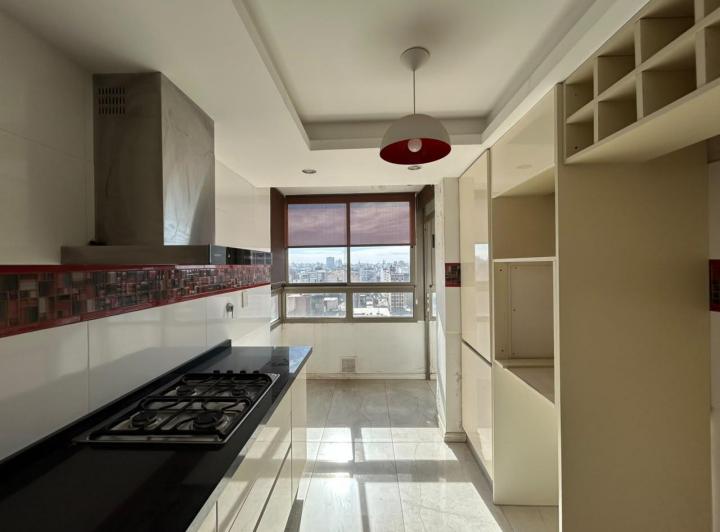 Departamento · 150m² · 6 Ambientes · 1 Cochera