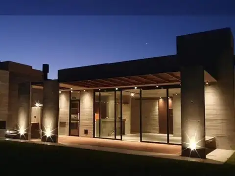 Casa en Venta en San Benito, Countries y Barrios Cerrados en Tigre