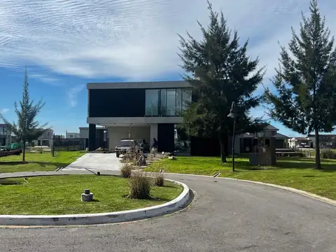 Casa en Venta en El Naudir, Countries y Barrios Cerrados en Escobar