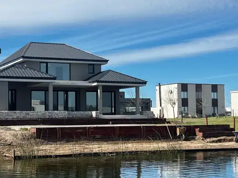 Casa en Venta en El Naudir, Countries y Barrios Cerrados en Escobar