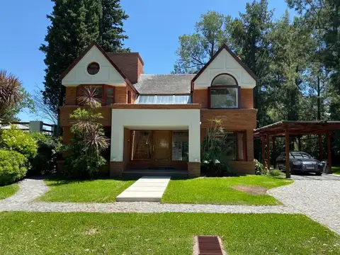 Casa en Venta en Club El Carmen, Countries y Barrios Cerrados en Berazategui