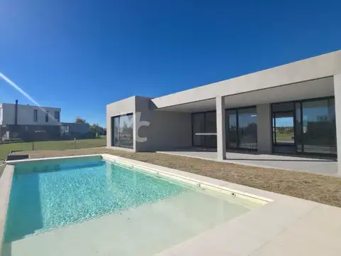 Casa en Venta en El Naudir, Countries y Barrios Cerrados en Escobar
