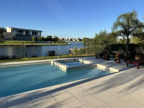 Casa en Venta en El Cantón - Barrio Islas, Countries y Barrios Cerrados en Escobar