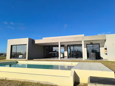 Casa en Venta en El Naudir, Countries y Barrios Cerrados en Escobar